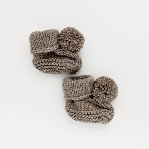 Garter Stitch Baby Booties by Huggalugs